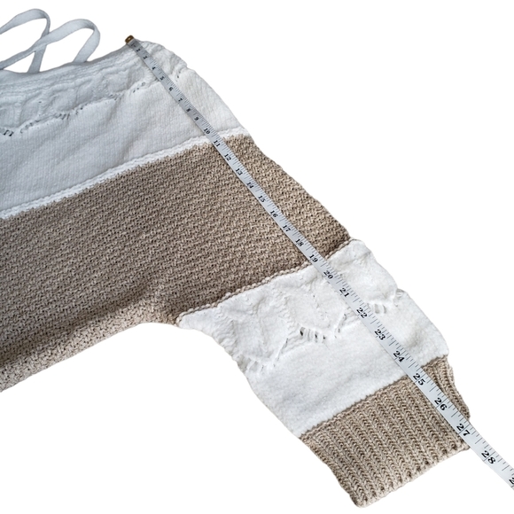 DAVI & DANI Beige and White V-Neck Sweater - Picture 7 of 9